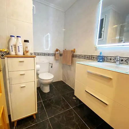In Great Location In Shared Valencia