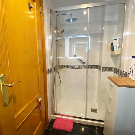 In Great Location In Shared Homestay